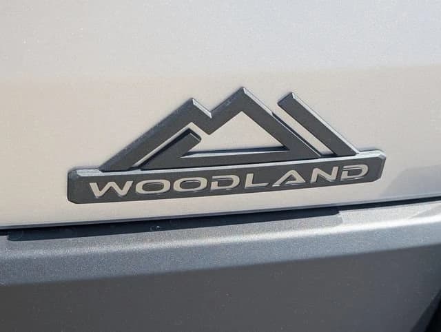 Toyota bZ Woodland Premium AWD (Natl) 2026 — side view