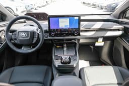 Toyota bZ Woodland Base AWD (Natl) 2026 — side view