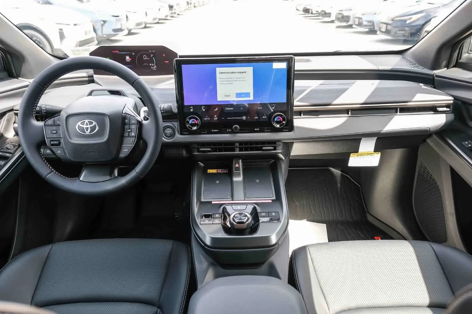 Toyota bZ Woodland Base AWD (Natl) 2026 — side view