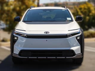 Toyota bZ Woodland Base AWD (Natl)
