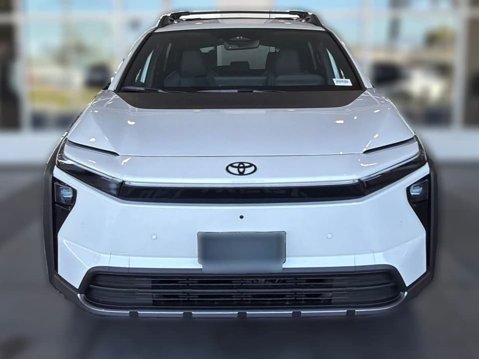 Toyota bZ Woodland Base AWD (Natl) 2026 — side view