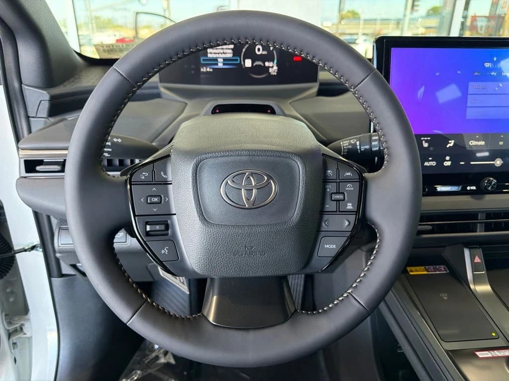 Toyota bZ Woodland Base AWD (Natl) 2026 — side view