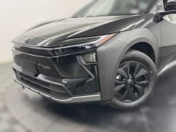 Toyota bZ Woodland Base AWD (Natl) 2026 — side view