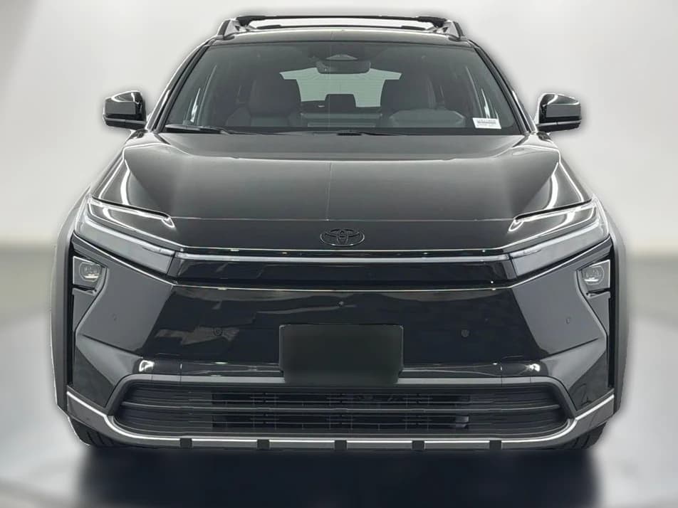 Toyota bZ Woodland Base AWD (Natl) 2026 — side view