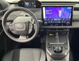 Toyota bZ Woodland Base AWD (Natl) 2026 — side view