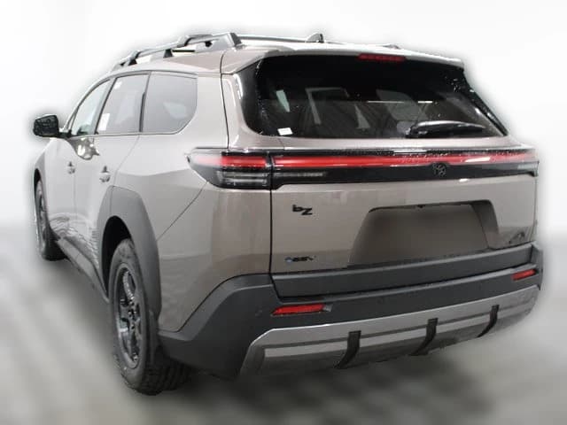 Toyota bZ Woodland Base AWD (Natl) 2026 — side view