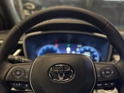 Toyota Corolla Hatchback XSE CVT (Natl) 2027 — side view