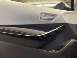 Toyota Corolla Hatchback XSE CVT (Natl) 2027 — side view
