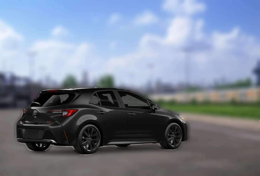 Toyota Corolla Hatchback XSE CVT (Natl) 2027 — side view