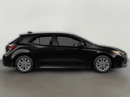 Toyota Corolla Hatchback SE CVT (Natl) 2027 — side view
