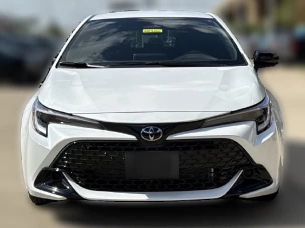 Toyota Corolla Hatchback SE CVT (Natl) 2027 — side view