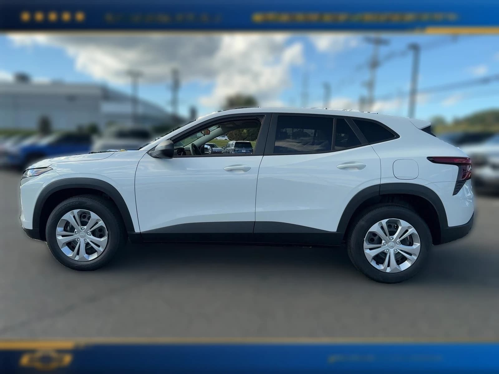 Chevrolet Trax LS FWD 4dr 2026 — side view