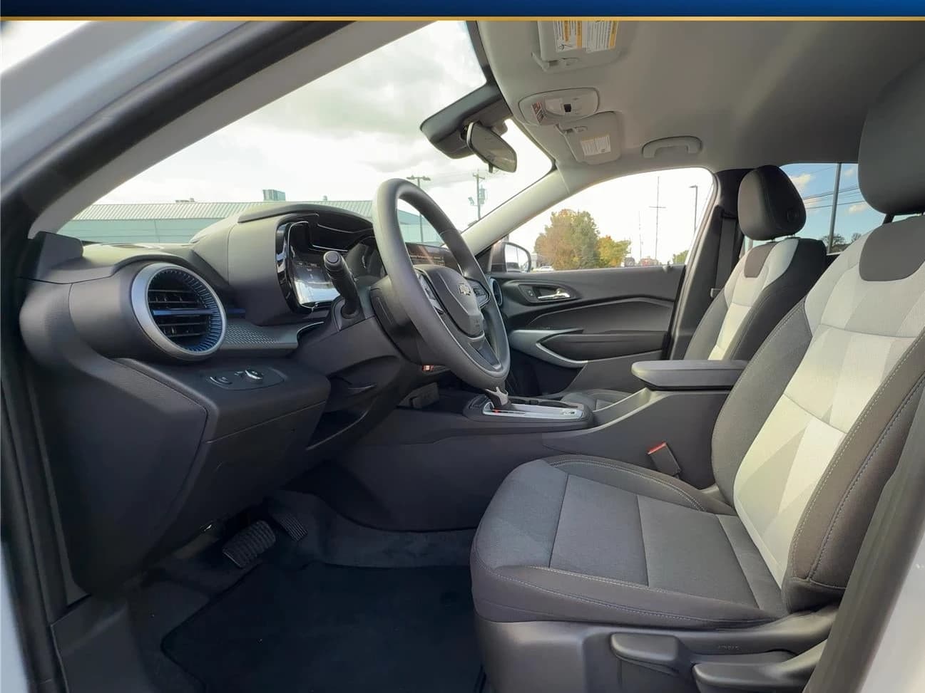 Chevrolet Trax LS FWD 4dr 2026 — side view