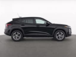 Chevrolet Trax LS FWD 4dr 2026 — side view