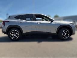 Chevrolet Trax 1RS FWD 4dr 2026 — side view
