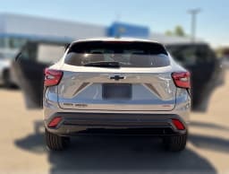 Chevrolet Trax 1RS FWD 4dr 2026 — side view