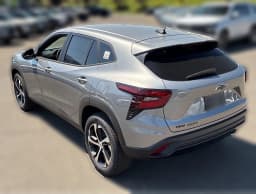 Chevrolet Trax 1RS FWD 4dr 2026 — side view