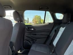 Chevrolet Trax 1RS FWD 4dr 2026 — side view