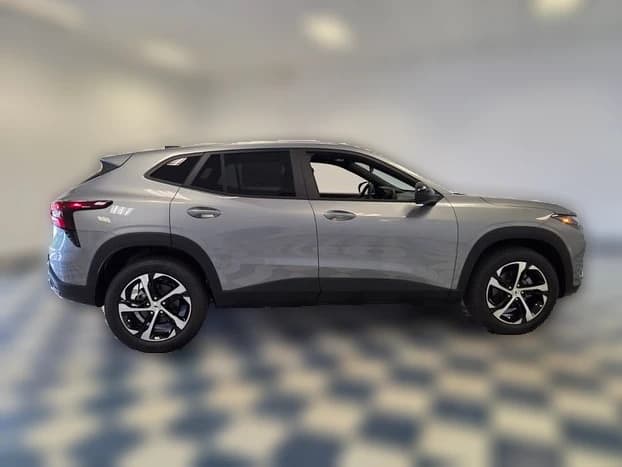Chevrolet Trax 1RS FWD 4dr 2026 — side view