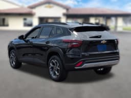 Chevrolet Trax LT FWD 4dr 2026 — side view