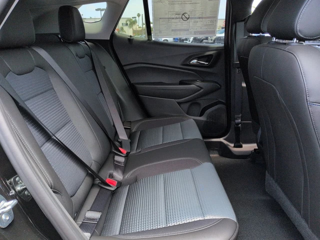 Chevrolet Trax LT FWD 4dr 2026 — side view
