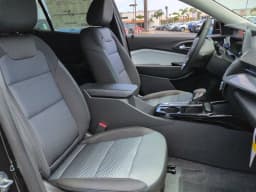 Chevrolet Trax LT FWD 4dr 2026 — side view