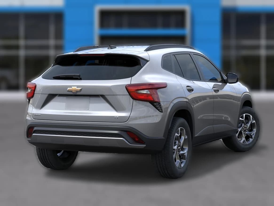 Chevrolet Trax LT FWD 4dr 2026 — side view