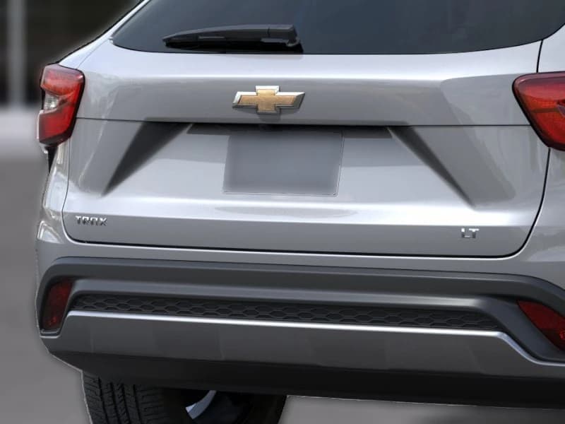 Chevrolet Trax LT FWD 4dr 2026 — side view