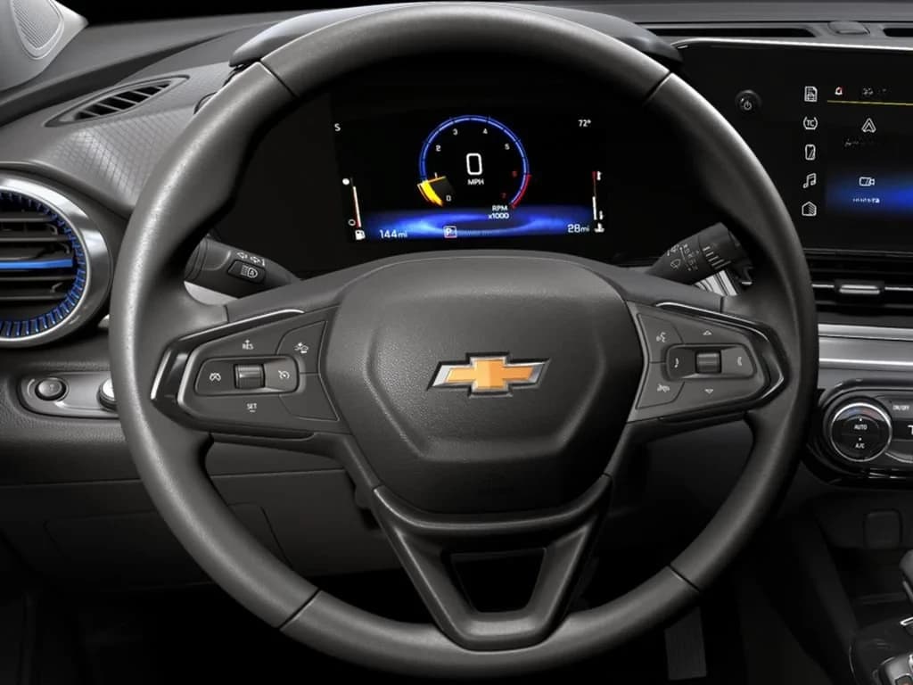 Chevrolet Trax LT FWD 4dr 2026 — side view