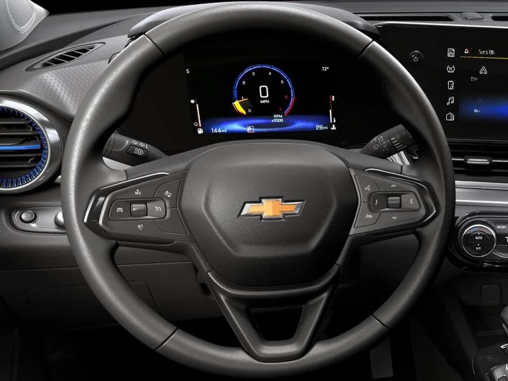 Chevrolet Trax LT FWD 4dr 2026 — side view