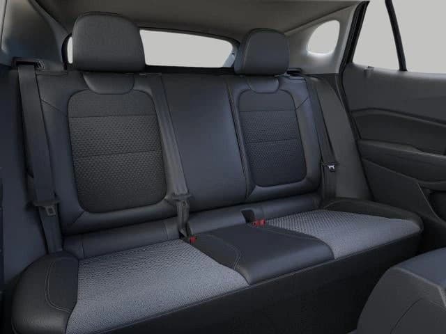 Chevrolet Trax LT FWD 4dr 2026 — side view