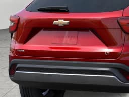 Chevrolet Trax LT FWD 4dr 2026 — side view