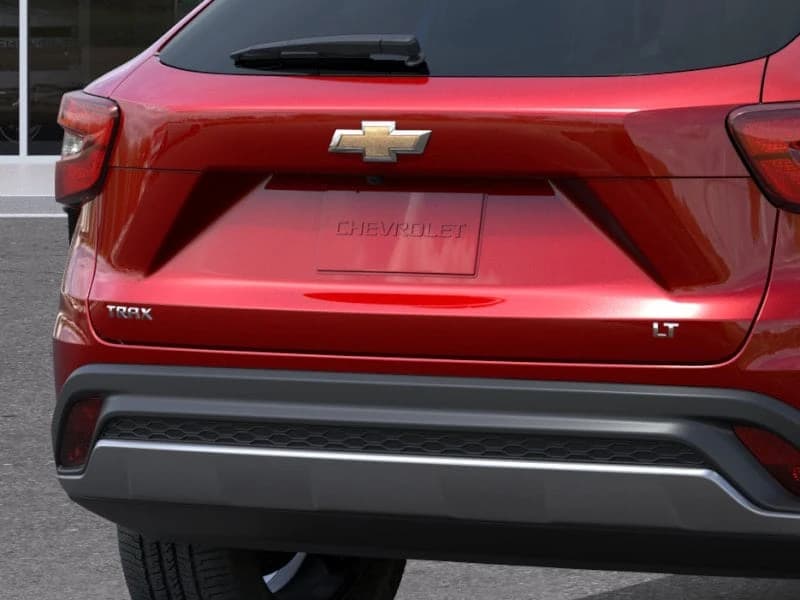 Chevrolet Trax LT FWD 4dr 2026 — side view