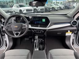 Chevrolet Trax LT FWD 4dr 2026 — side view