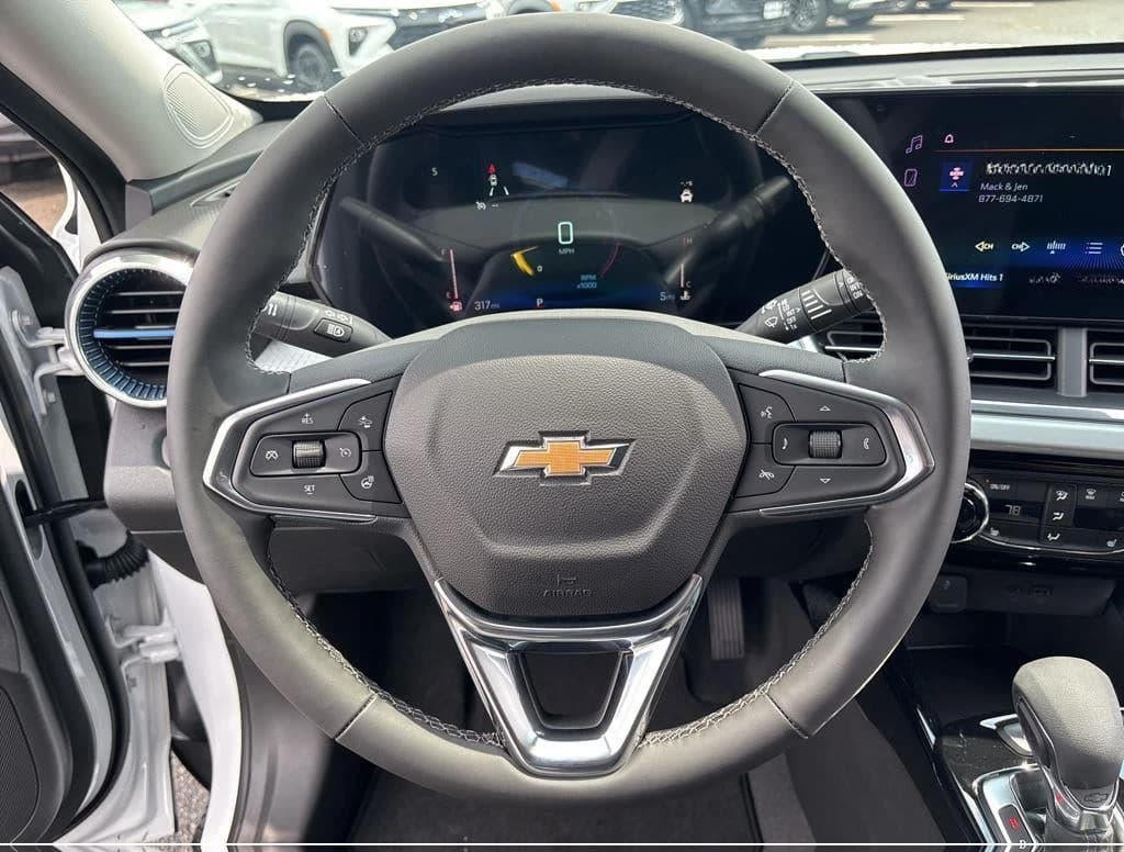 Chevrolet Trax LT FWD 4dr 2026 — side view