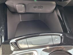 Chevrolet Trax LT FWD 4dr 2026 — side view