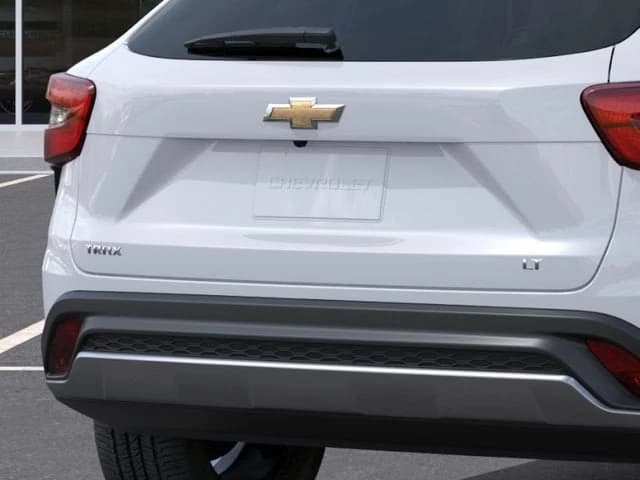 Chevrolet Trax LT FWD 4dr 2026 — side view