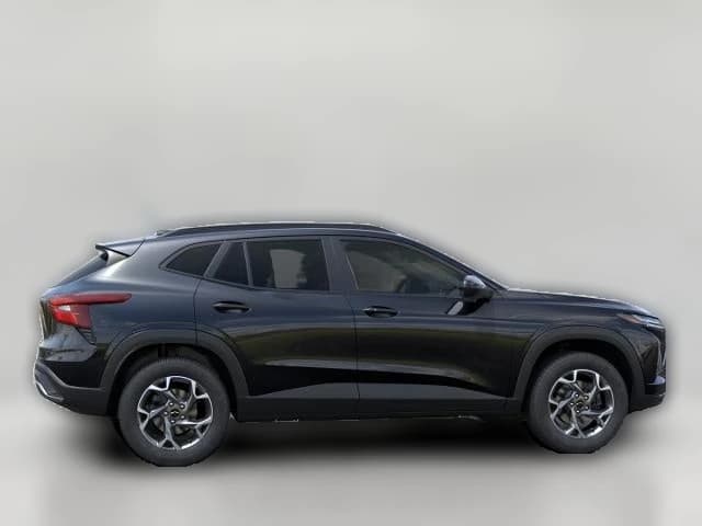 Chevrolet Trax LT FWD 4dr 2026 — side view