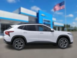 Chevrolet Trax LT FWD 4dr 2026 — side view