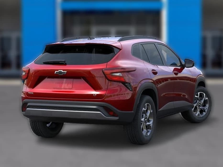 Chevrolet Trax LT FWD 4dr 2026 — side view