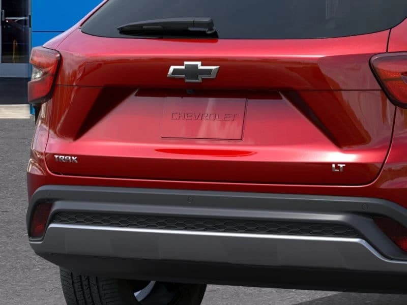 Chevrolet Trax LT FWD 4dr 2026 — side view