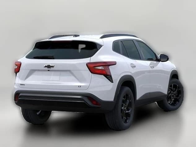 Chevrolet Trax LT FWD 4dr 2026 — side view