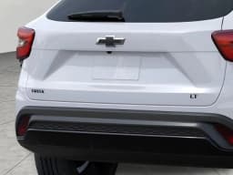 Chevrolet Trax LT FWD 4dr 2026 — side view