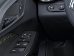 Chevrolet Trax LT FWD 4dr 2026 — side view