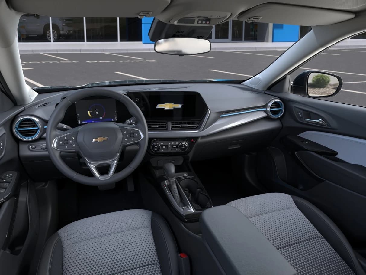 Chevrolet Trax LT FWD 4dr 2026 — side view