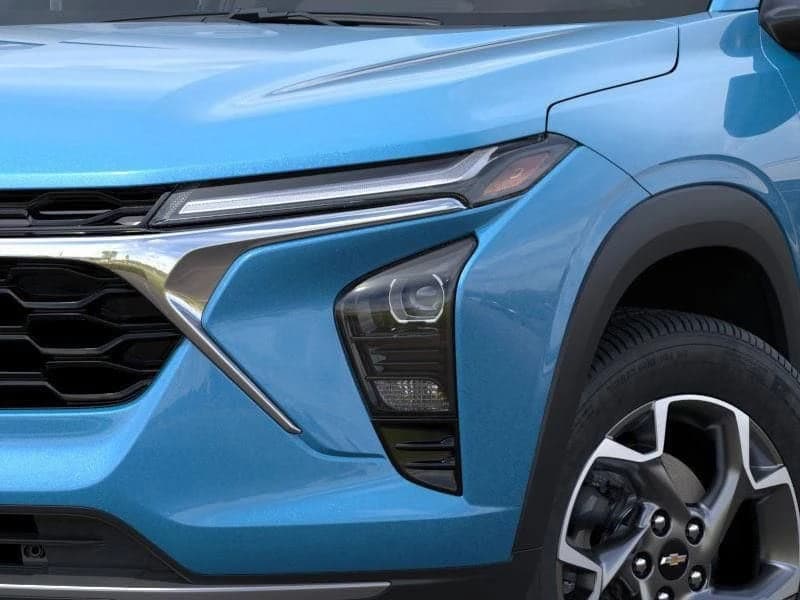 Chevrolet Trax LT FWD 4dr 2026 — side view
