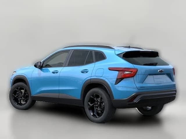 Chevrolet Trax LT FWD 4dr 2026 — side view