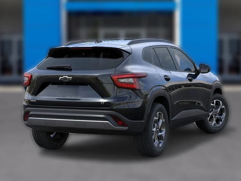 Chevrolet Trax LT FWD 4dr 2026 — side view