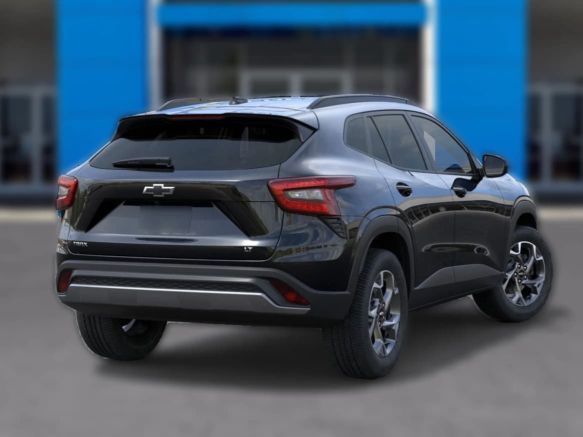 Chevrolet Trax LT FWD 4dr 2026 — side view