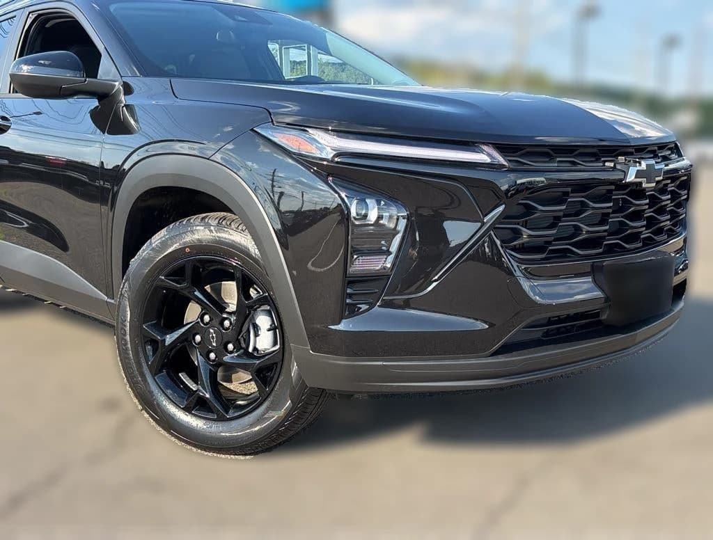 Chevrolet Trax LT FWD 4dr 2026 — side view